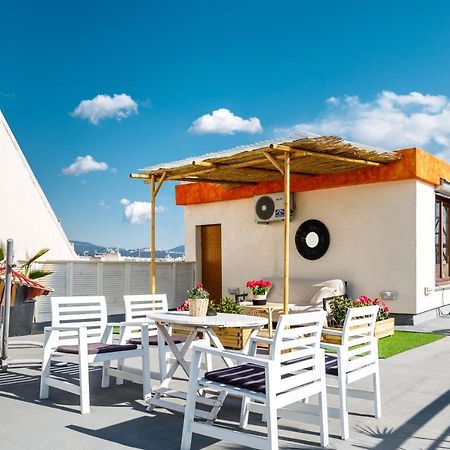 City Center, Sea View, Big Private Tarrace Солун Екстериор снимка